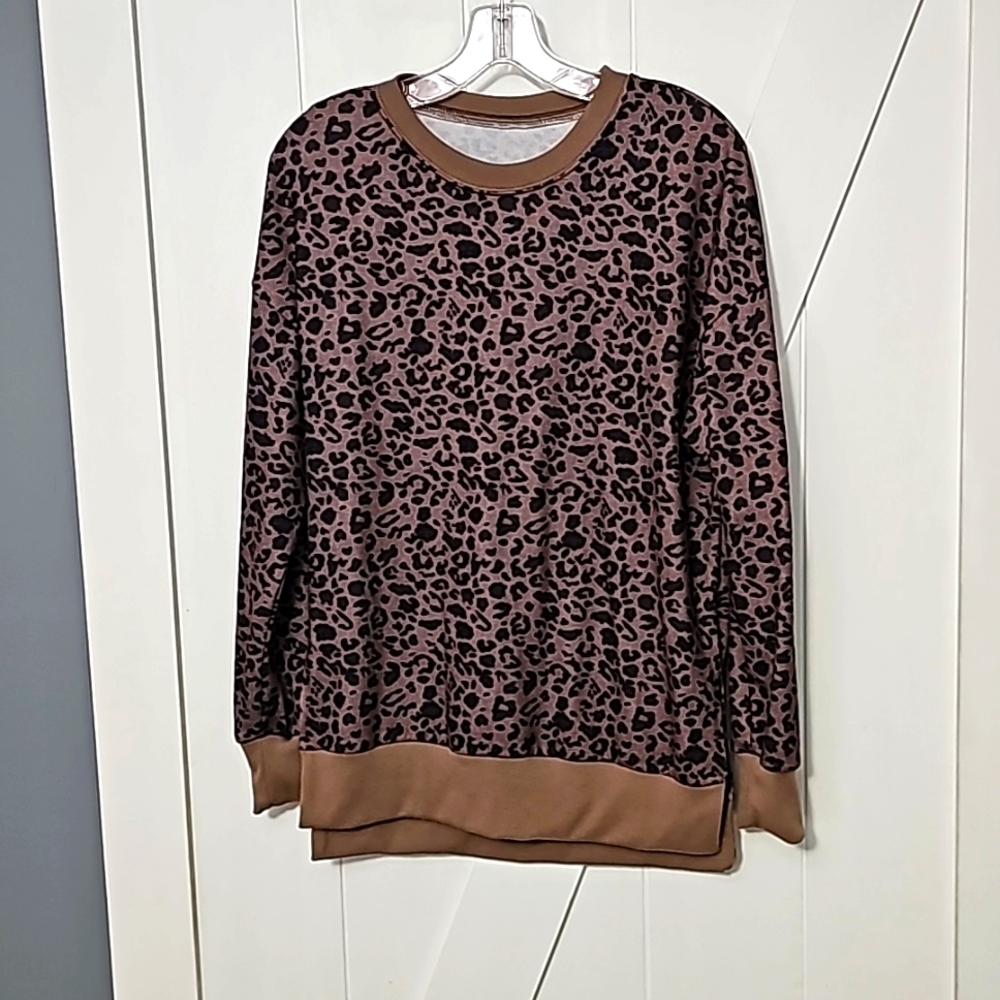 Leopard sweatshirt
